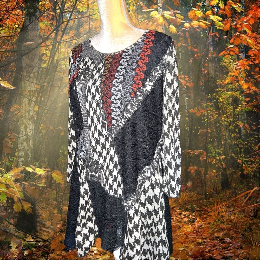 Vintage Concept Patchwork Look Flared Hem Tunic T… - image 3